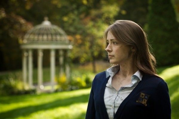 mothdiariesstills (1)
